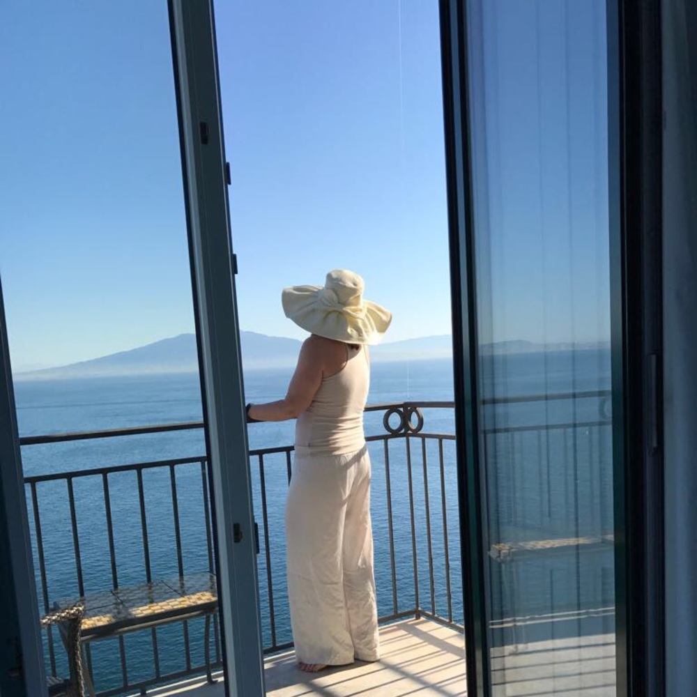 Meet your Posher, Carolyn